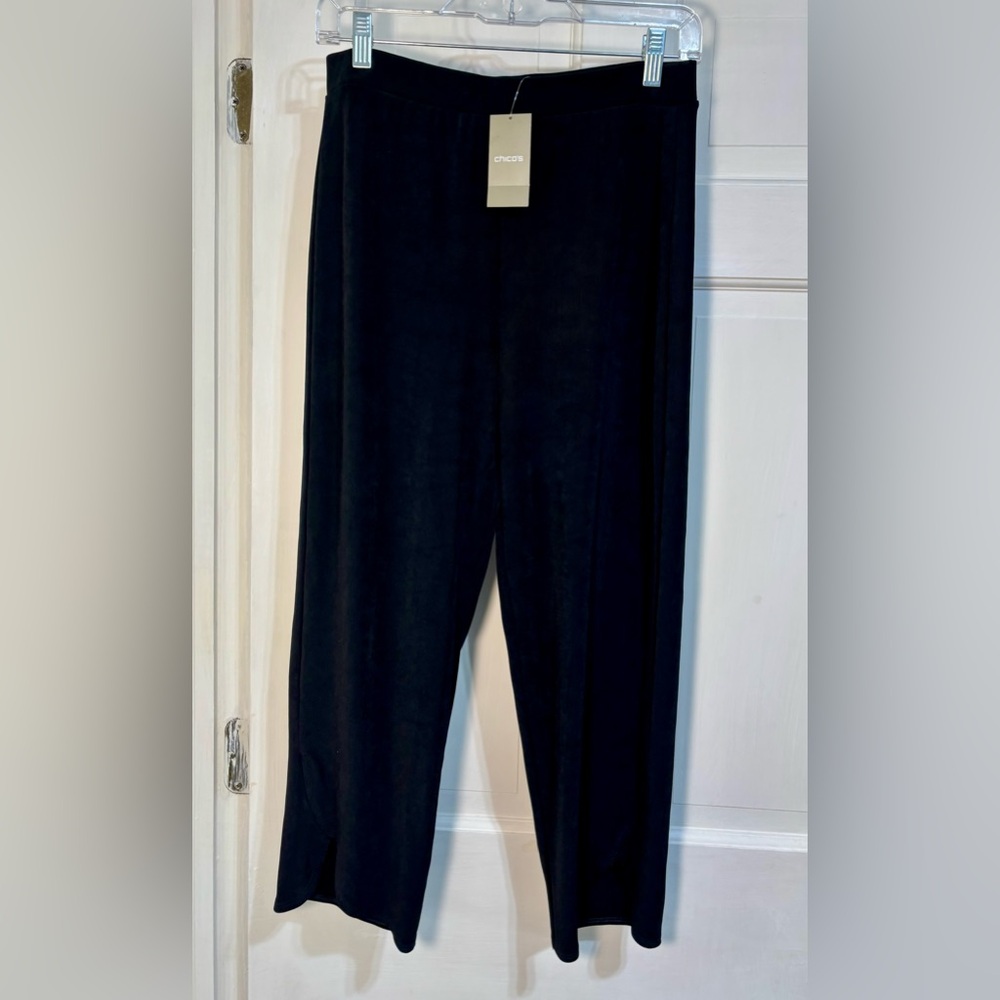 NWT Chico's Travelers Black Crop Pants, Chico's Size 0 (US size Small)